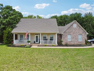 4602 S Linwood Drive, Sand Springs, OK 74063