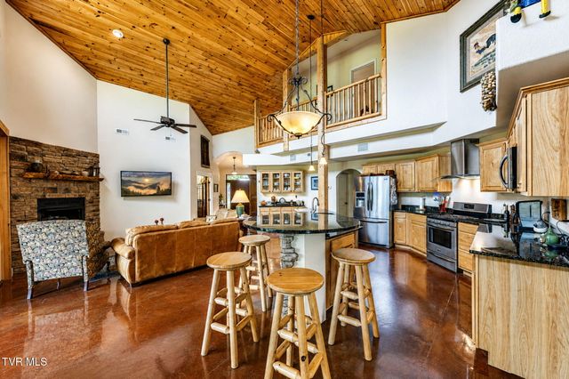 142 Charlie Harrell Lane, Hampton, TN 37658