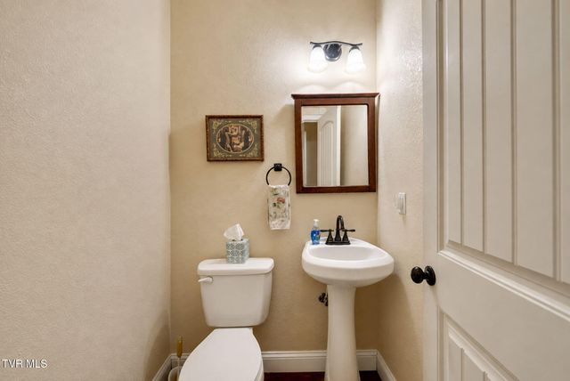142 Charlie Harrell Lane, Hampton, TN 37658