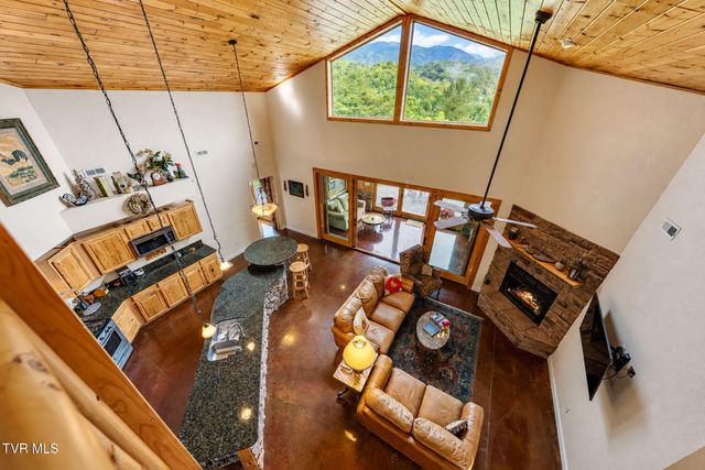 142 Charlie Harrell Lane, Hampton, TN 37658