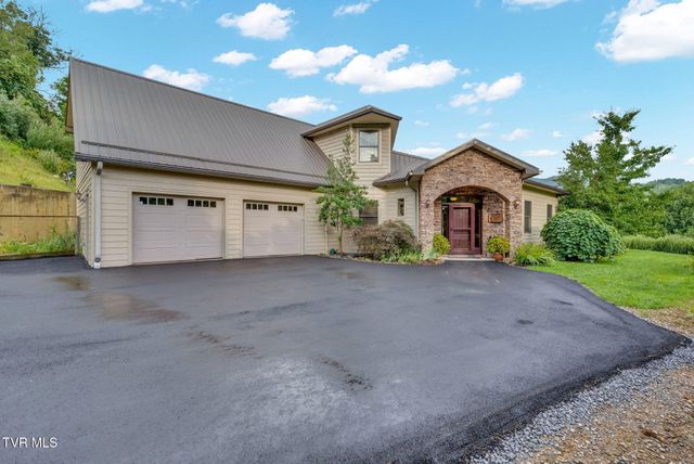 142 Charlie Harrell Lane, Hampton, TN 37658