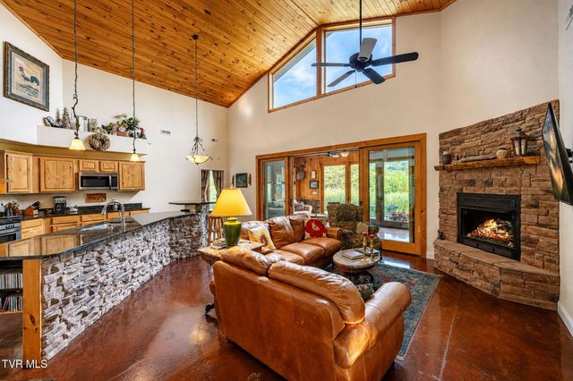 142 Charlie Harrell Lane, Hampton, TN 37658