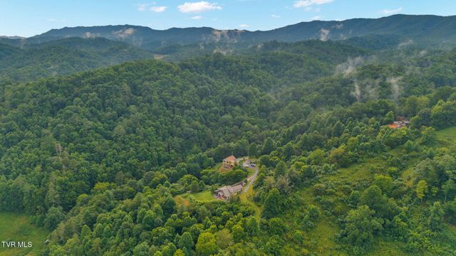 142 Charlie Harrell Lane, Hampton, TN 37658