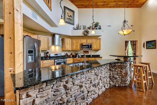 142 Charlie Harrell Lane, Hampton, TN 37658