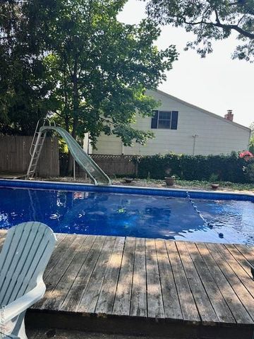 111 Shinbone Lane, Commack, NY 11725