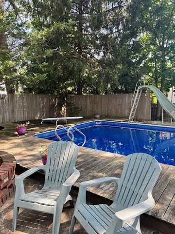 111 Shinbone Lane, Commack, NY 11725