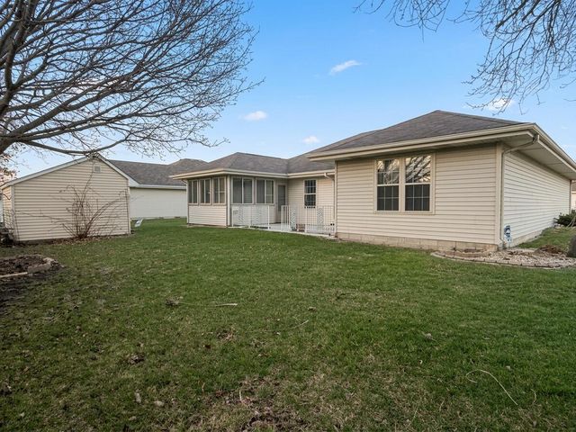 2962 Liberty Drive, Crown Point, IN 46307