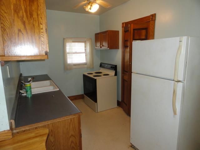 302 W Division St, Fond Du Lac, WI 54935