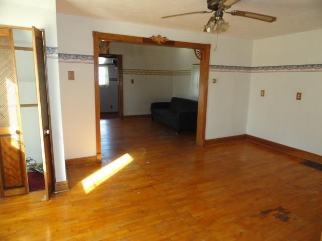 302 W Division St, Fond Du Lac, WI 54935