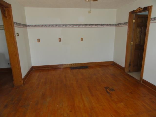 302 W Division St, Fond Du Lac, WI 54935