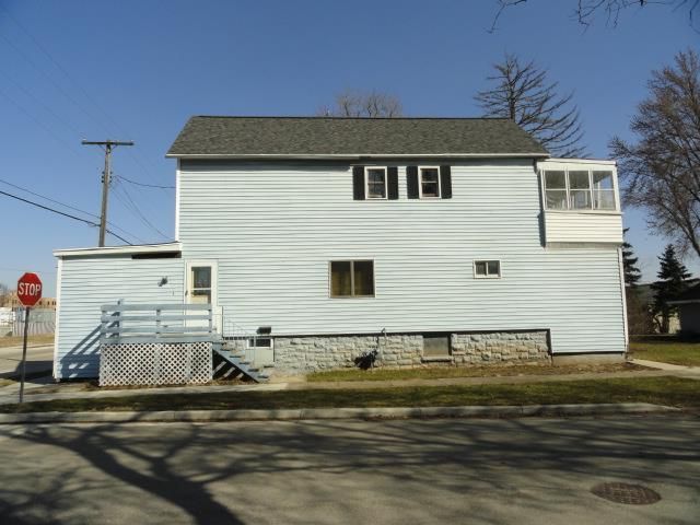 302 W Division St, Fond Du Lac, WI 54935