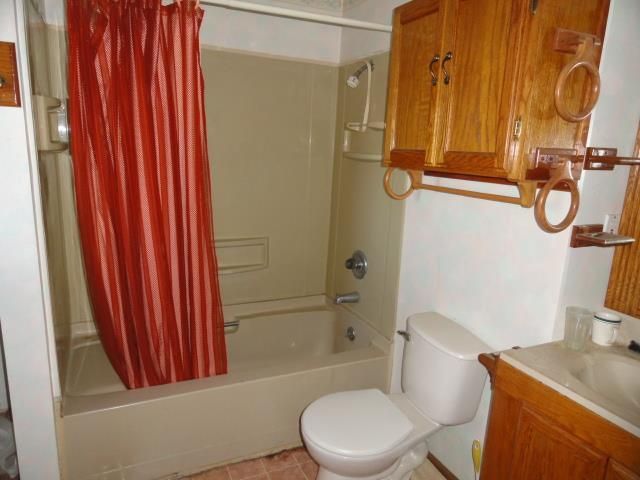 302 W Division St, Fond Du Lac, WI 54935