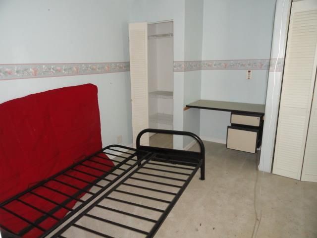 302 W Division St, Fond Du Lac, WI 54935