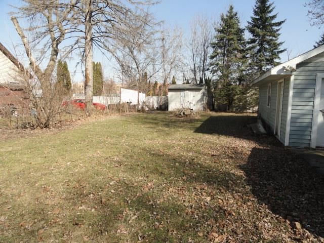 302 W Division St, Fond Du Lac, WI 54935