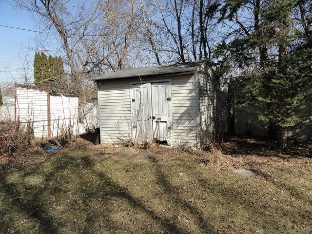 302 W Division St, Fond Du Lac, WI 54935