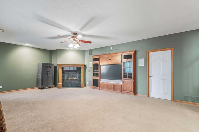 7200 E 55th Ct S, Derby, KS 67037