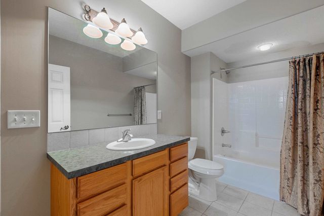 7200 E 55th Ct S, Derby, KS 67037