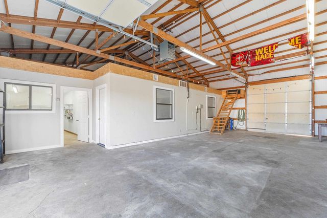 7200 E 55th Ct S, Derby, KS 67037