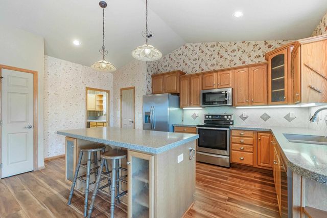 7200 E 55th Ct S, Derby, KS 67037