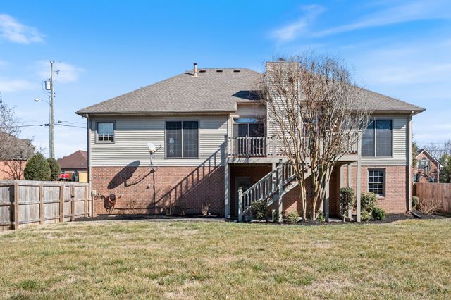 111 Wyncrest Ct, Hendersonville, TN 37075