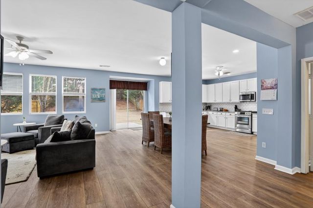 167 Parkmont Lane, Dallas, GA 30132