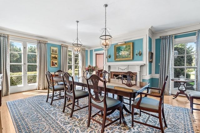 2 Everett Ave, Winchester, MA 01890