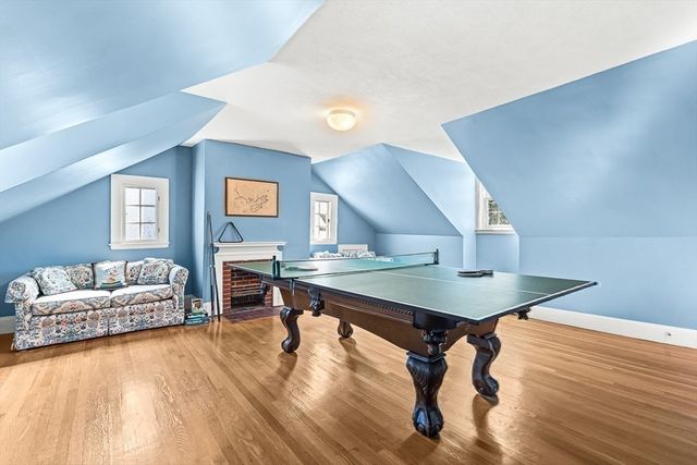 2 Everett Ave, Winchester, MA 01890