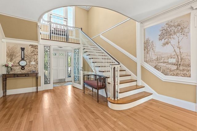 2 Everett Ave, Winchester, MA 01890