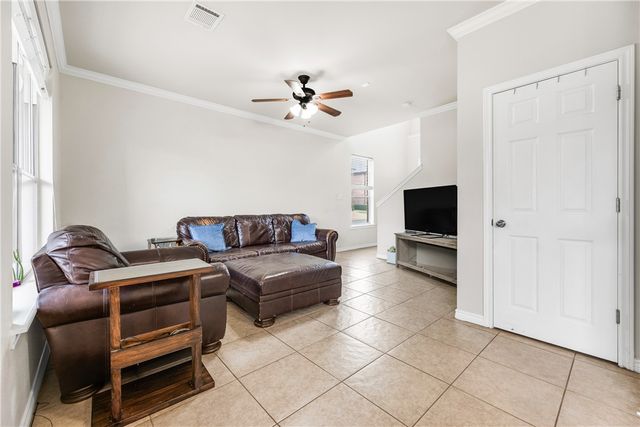 1425 West Villa Maria Road 1004, Bryan, TX 77801