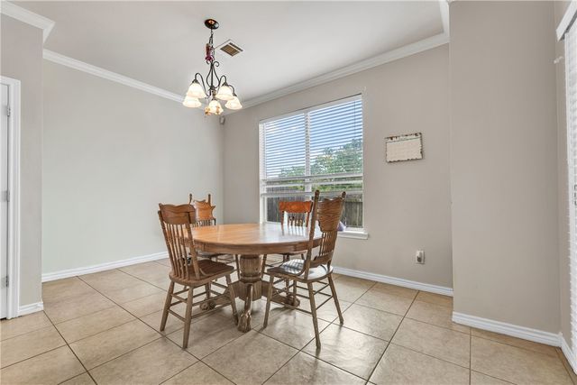 1425 West Villa Maria Road 1004, Bryan, TX 77801