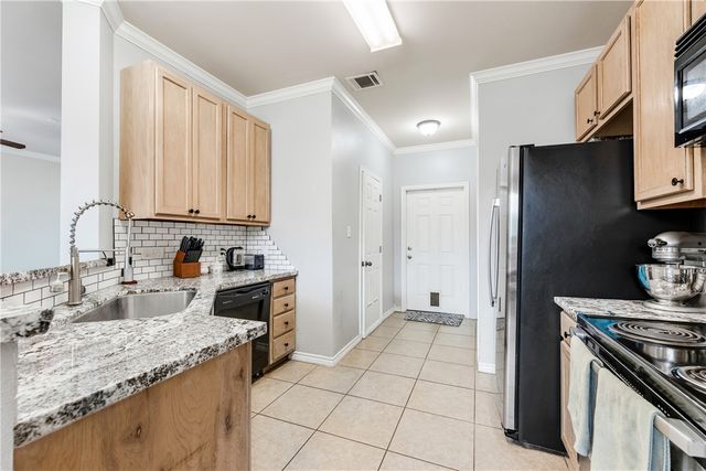 1425 West Villa Maria Road 1004, Bryan, TX 77801