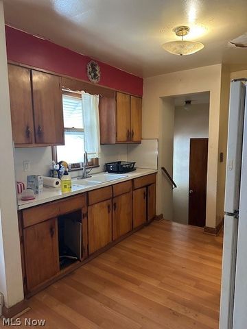 207 Forbes Road, Bedford, OH 44146