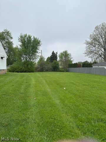 207 Forbes Road, Bedford, OH 44146