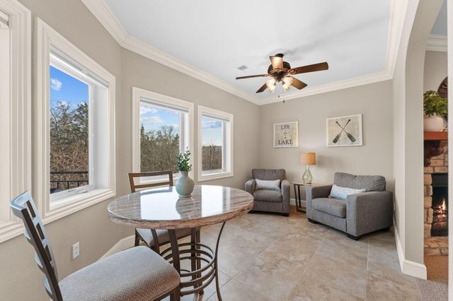 228 Seven Cove Lane 101, Kimberling City, MO 65686