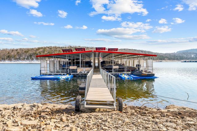 228 Seven Cove Lane 101, Kimberling City, MO 65686