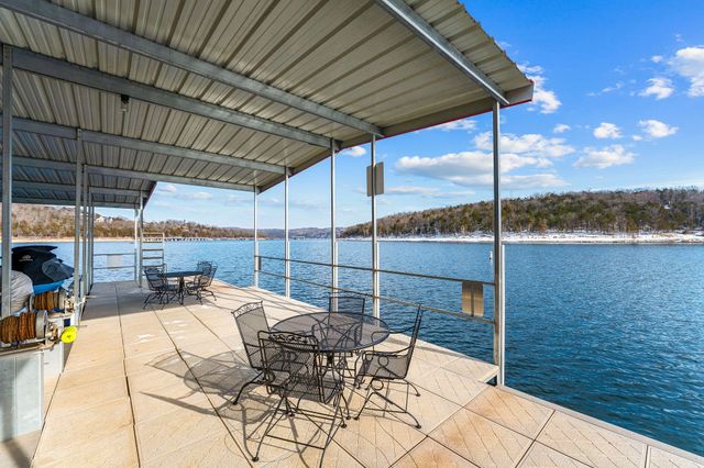 228 Seven Cove Lane 101, Kimberling City, MO 65686