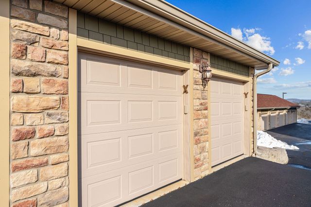 228 Seven Cove Lane 101, Kimberling City, MO 65686