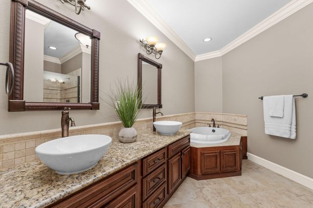 228 Seven Cove Lane 101, Kimberling City, MO 65686