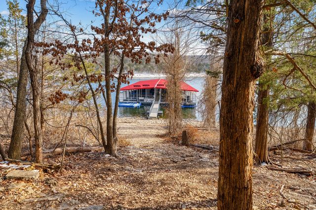 228 Seven Cove Lane 101, Kimberling City, MO 65686