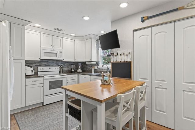 3100 Bow Creek BLVD, Virginia Beach, VA 23452