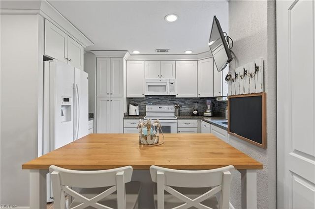 3100 Bow Creek BLVD, Virginia Beach, VA 23452