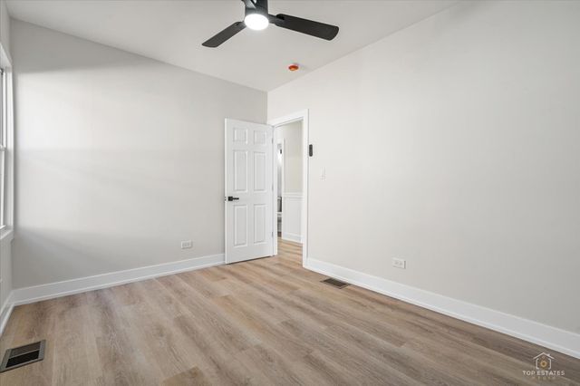 9331 S Woodlawn Avenue, Chicago, IL 60619