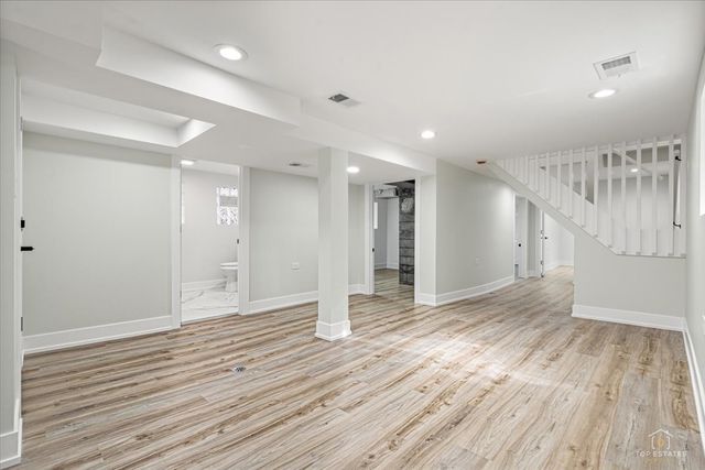 9331 S Woodlawn Avenue, Chicago, IL 60619