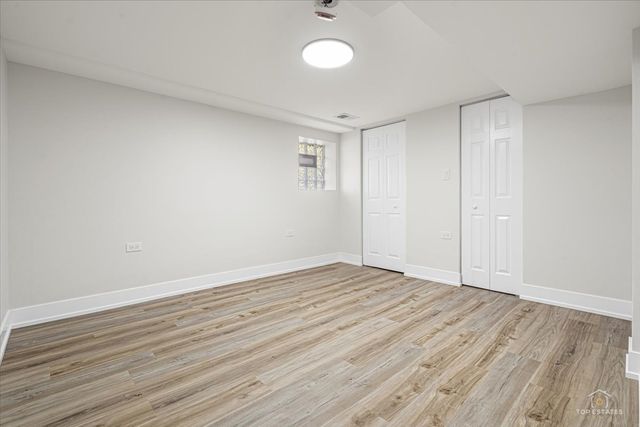 9331 S Woodlawn Avenue, Chicago, IL 60619
