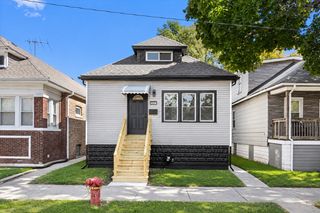 9331 S Woodlawn Avenue, Chicago, IL 60619
