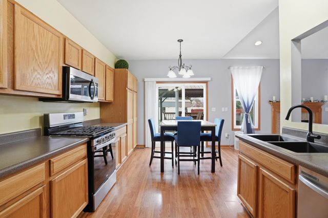 4221 Burlwood Drive, Chesterton, IN 46304