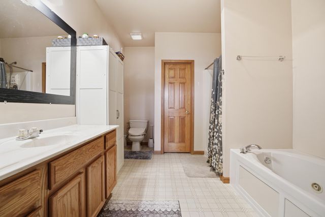 4221 Burlwood Drive, Chesterton, IN 46304