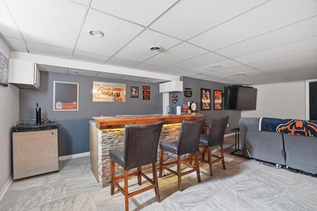 4221 Burlwood Drive, Chesterton, IN 46304