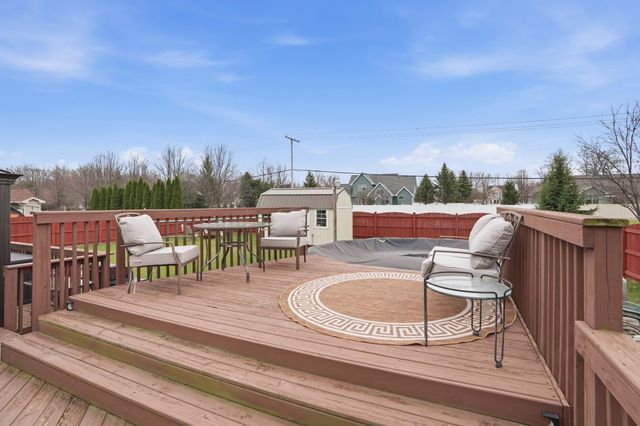 4221 Burlwood Drive, Chesterton, IN 46304