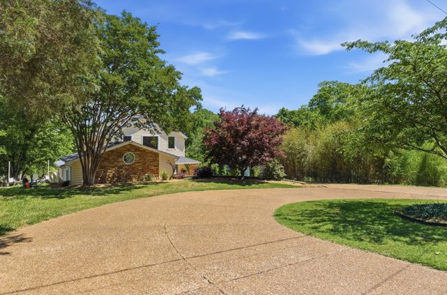 135 Keenan Ln, Mount Juliet, TN 37122